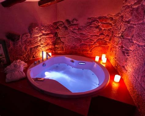 hotel con jacuzzi ourense|Hoteles con jacuzzi en Ourense